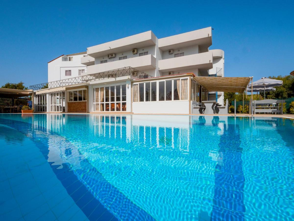 Sun & Sea Hotel Apartments Фаліракі Екстер'єр фото